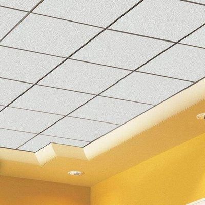 Нерегулярные отверстия минеральной шерсти потолочной плитки для декорации класса в гостиничных ресторанах