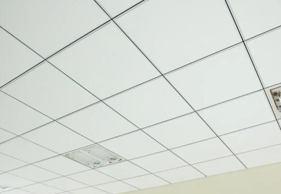 Гостиничные перфорированные потолочные плитки из минеральных волокон шерсти для звукоизоляции