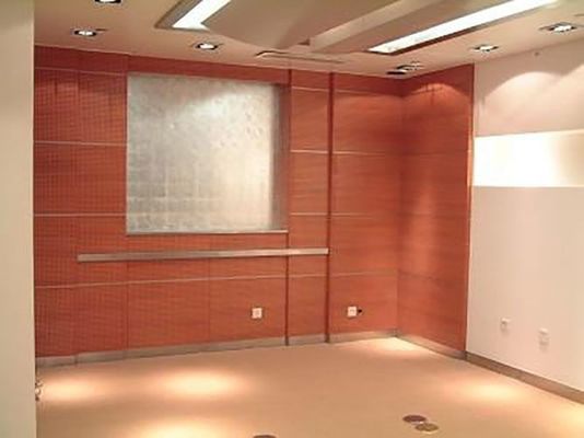600*600 Квадратный Край Огнеупорный Акустический Деревянный Стенный Планшет из МДФ для Интерьерной Декорации