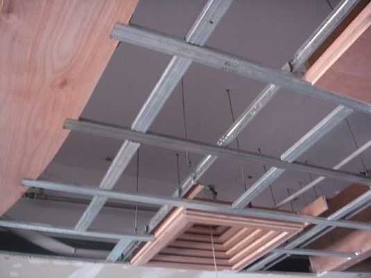 Угол стены 24*24*3000 и основной угол 32/38*24*3600 для потолочной подвески T-Grid Tee Bar