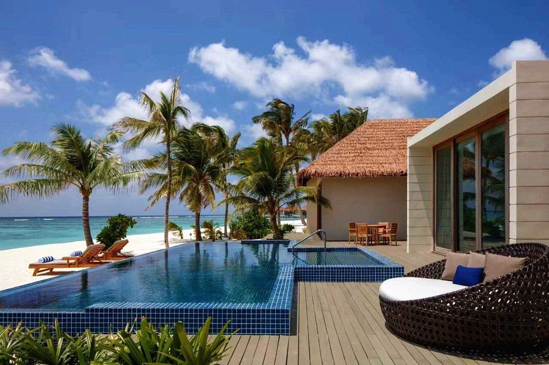 Никогда не исчезает Предотвращение пожаров Прямые кровельные плитки для симуляции окружающей среды Соломенная крыша