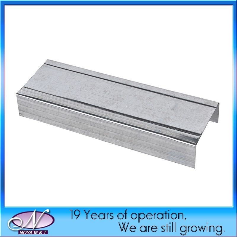 Металлический профиль для огнеупорных подвесных потолков из оцинкованной стали